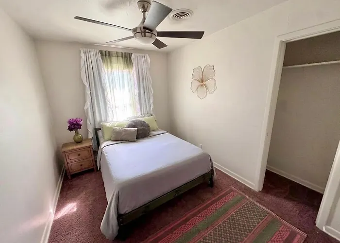 Lux Modern 3br King Bed Smart Tv Petfriendly Holiday home Killeen