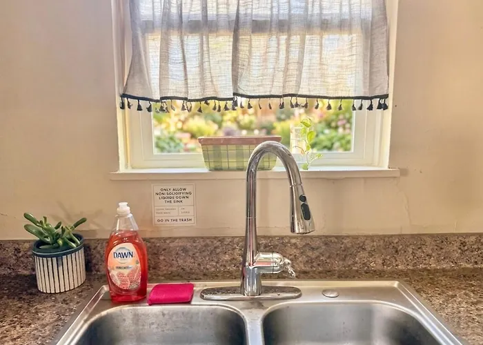Lux Modern 3br King Bed Smart Tv Petfriendly Holiday home Killeen